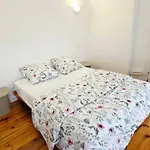 4 Toulouse