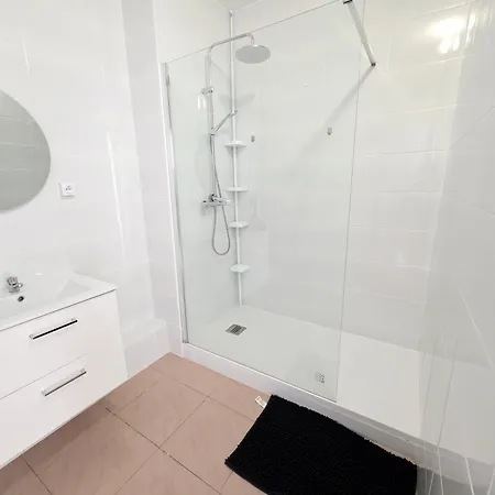 Проживание в семье 4 *