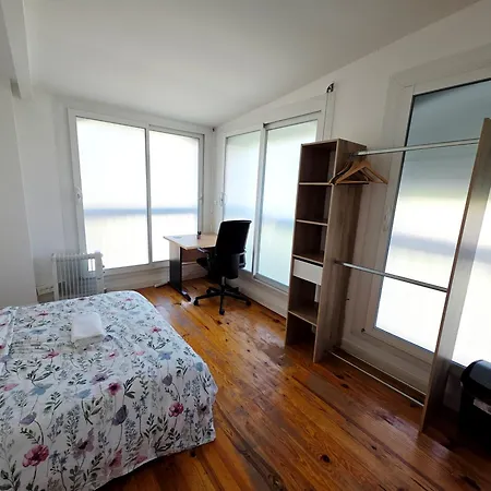 בית אירוח 4 *